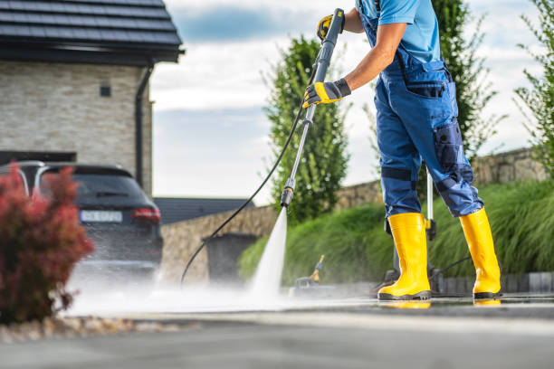 Best Pressure Washing Driveway  in Highland Park, NJ